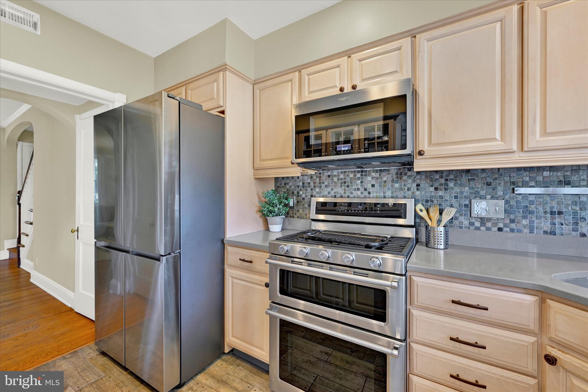 425 Dumbarton Road Baltimore, MD 21212 - Photo 16 of 52