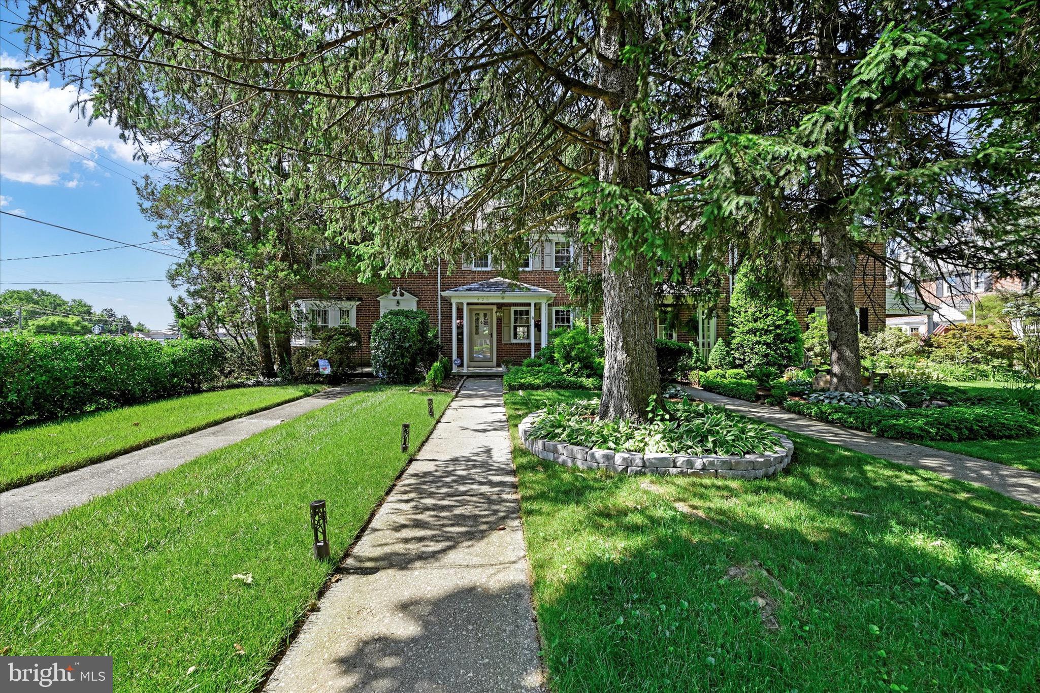 425 Dumbarton Road Baltimore, MD 21212 - Photo 2 of 52