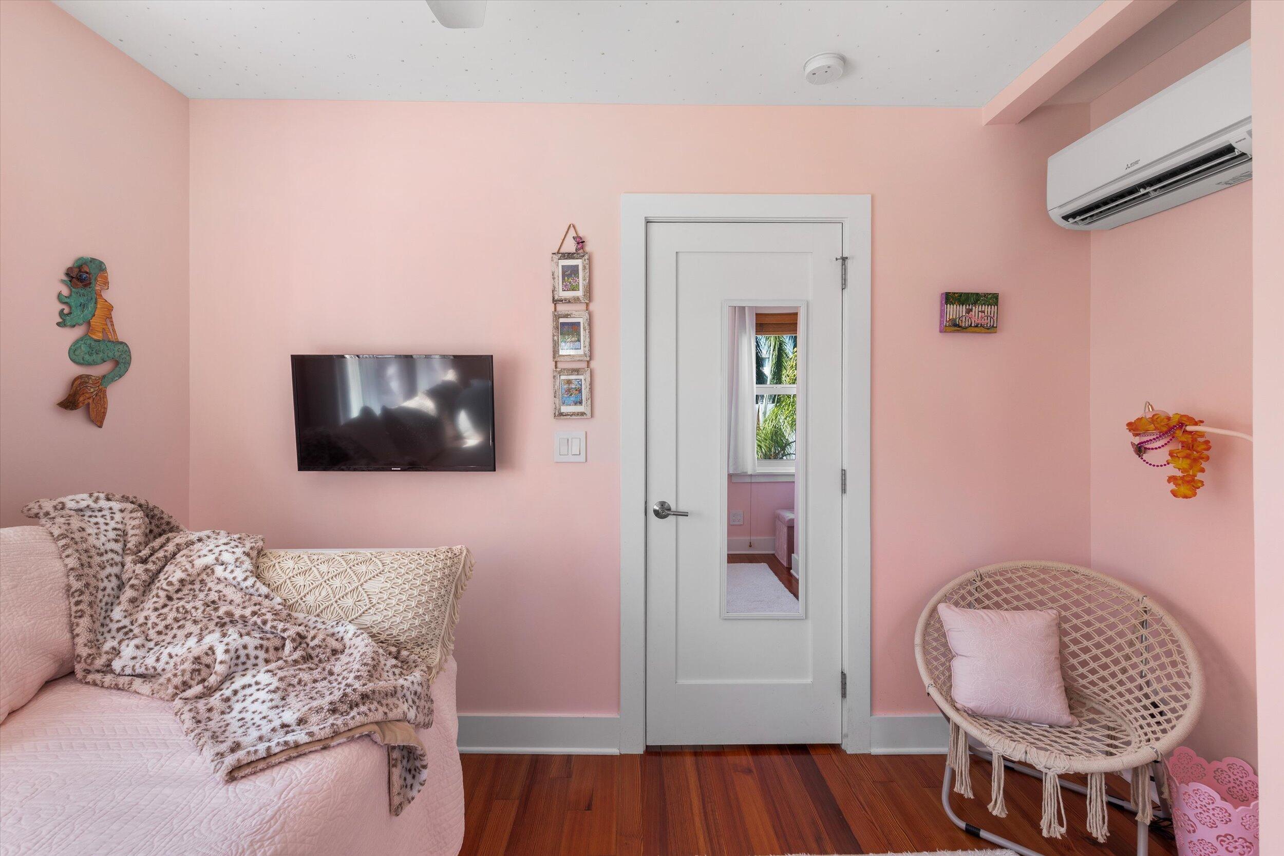 617 Fleming Street, Unit 4 Key West, FL 33040 - Photo 40 of 43 58-058