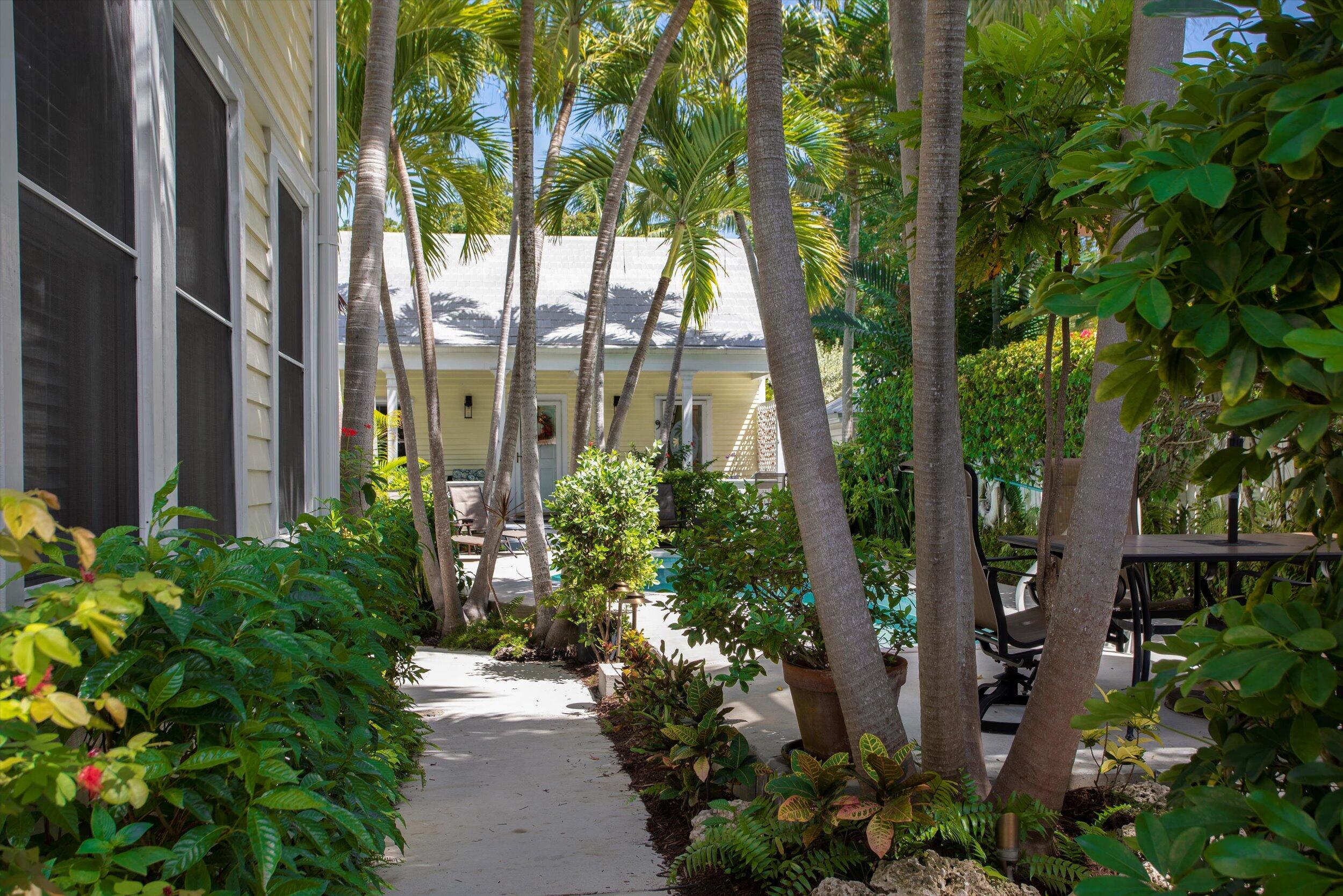 617 Fleming Street, Unit 4 Key West, FL 33040 - Photo 41 of 43 60-060
