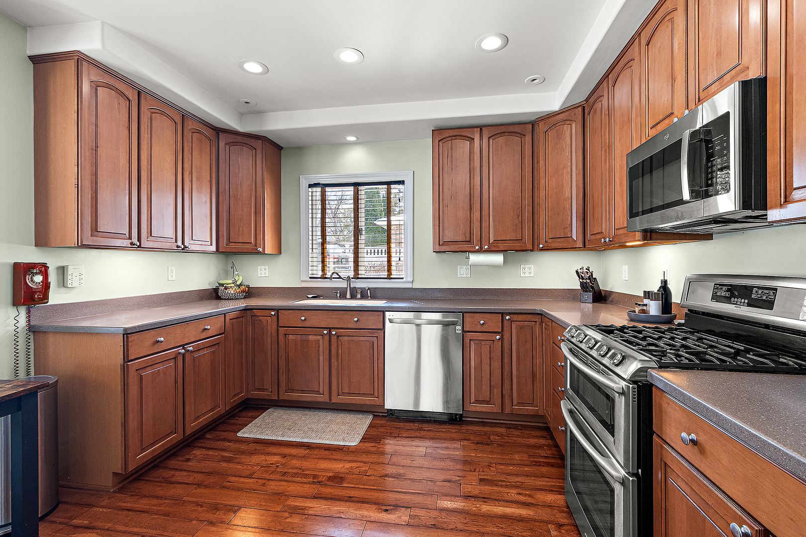 115 Center Road Frankfort, IL 60423 - Photo 7 of 36