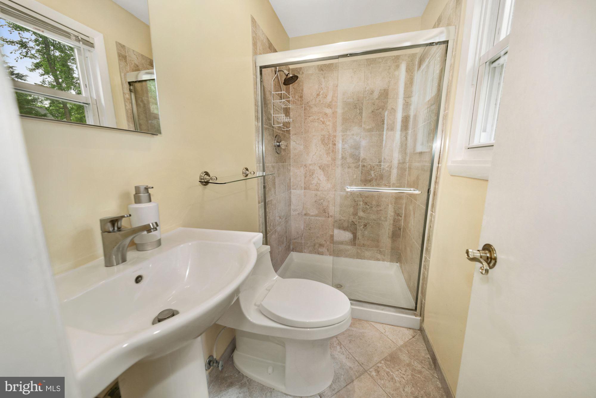 1913 Queensguard Road Silver Spring, MD 20906 - Photo 15 of 37