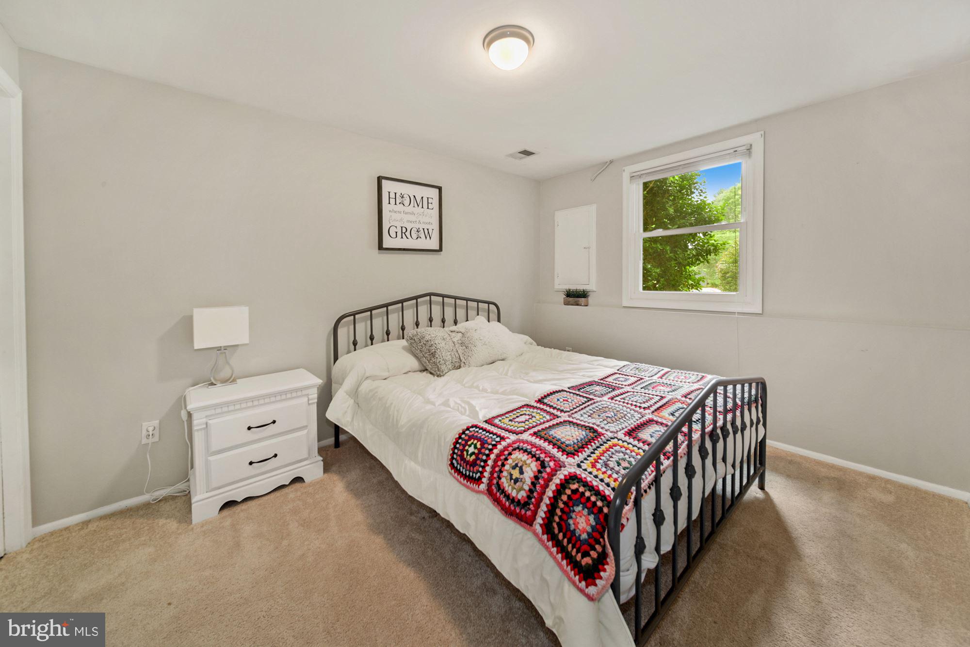 1913 Queensguard Road Silver Spring, MD 20906 - Photo 24 of 37