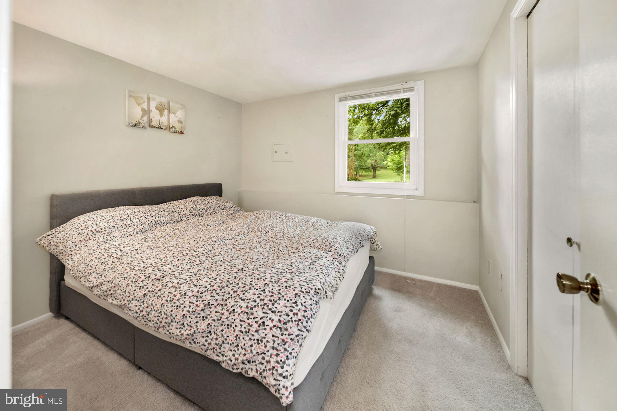 1913 Queensguard Road Silver Spring, MD 20906 - Photo 25 of 37