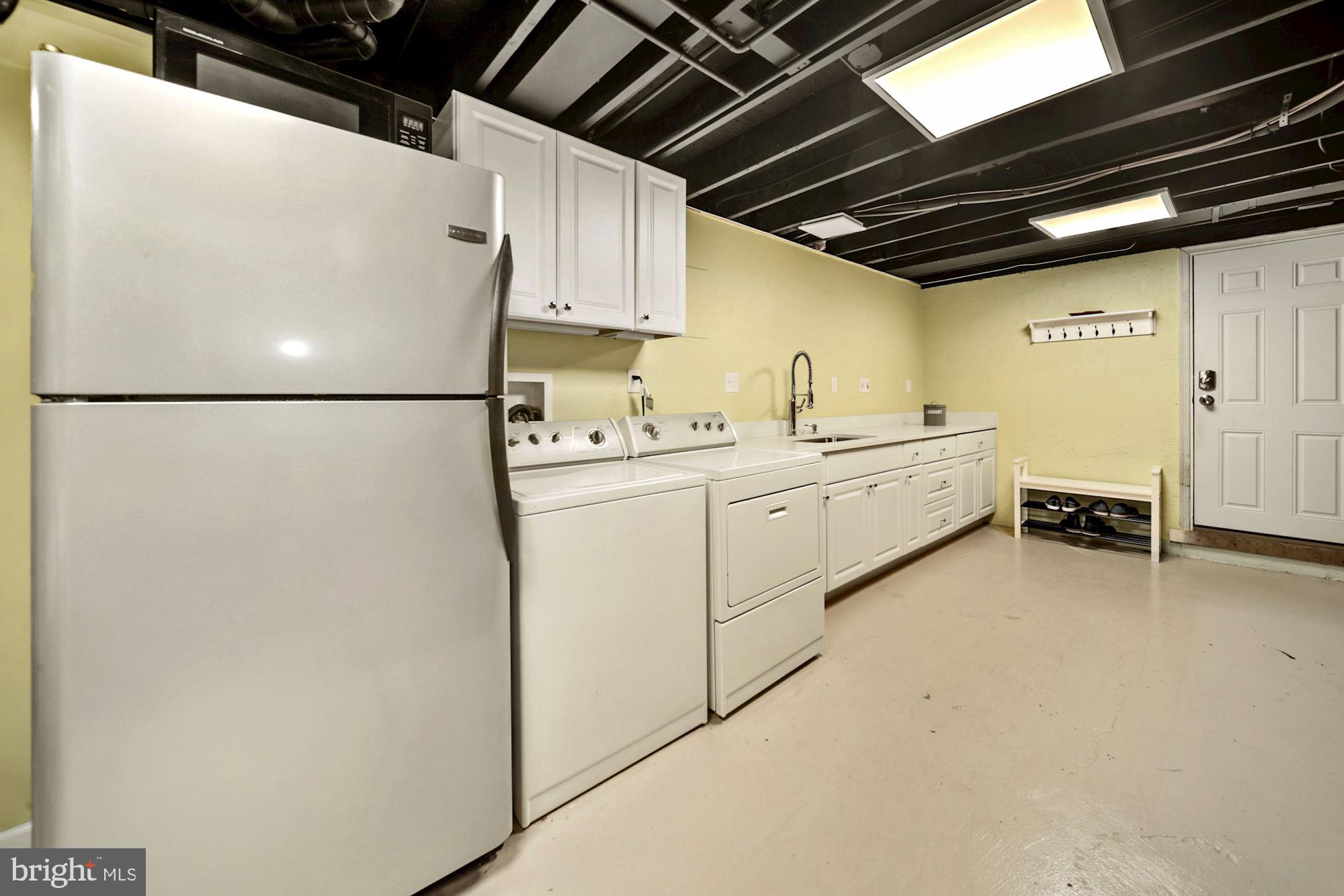 1913 Queensguard Road Silver Spring, MD 20906 - Photo 27 of 37