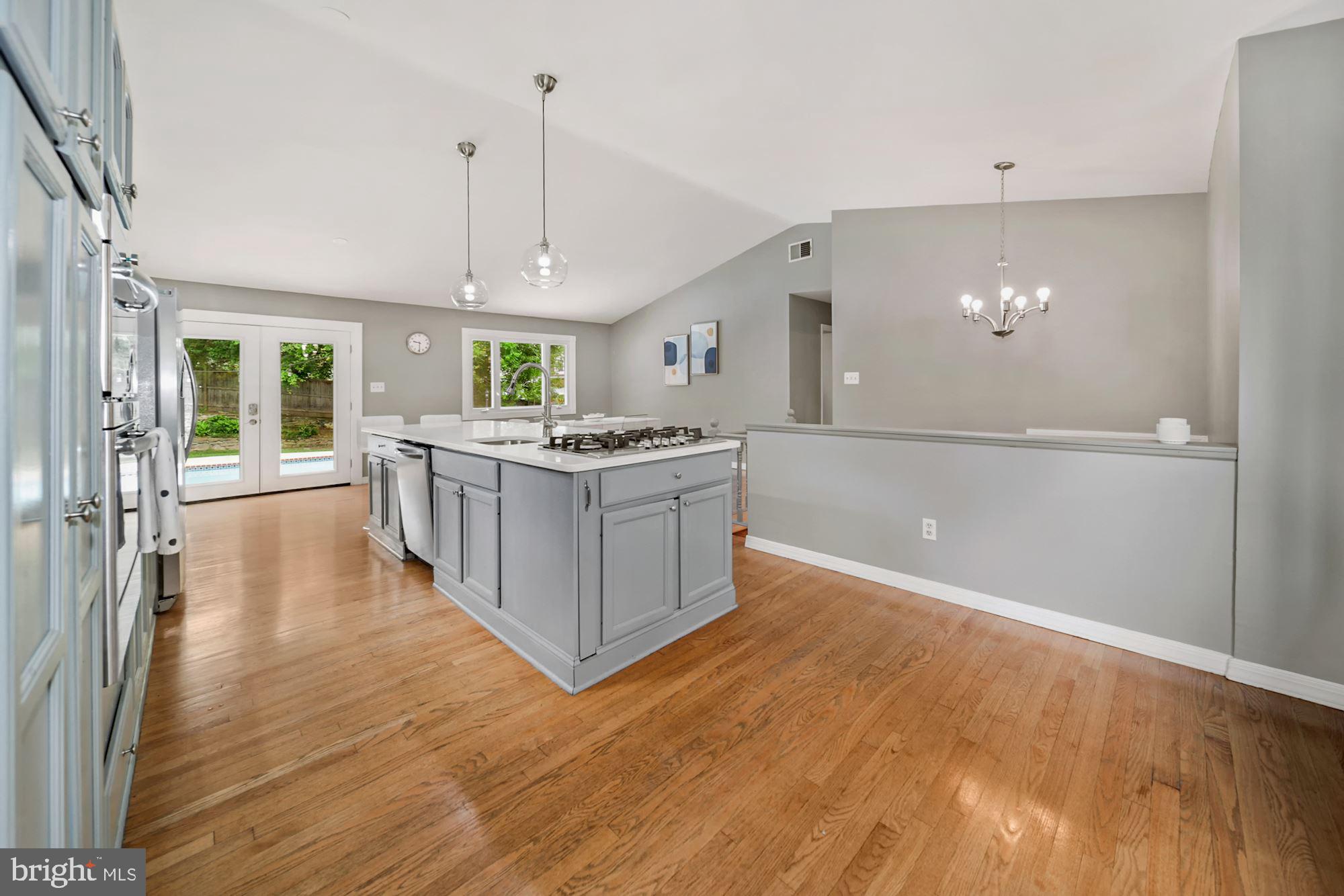 1913 Queensguard Road Silver Spring, MD 20906 - Photo 9 of 37