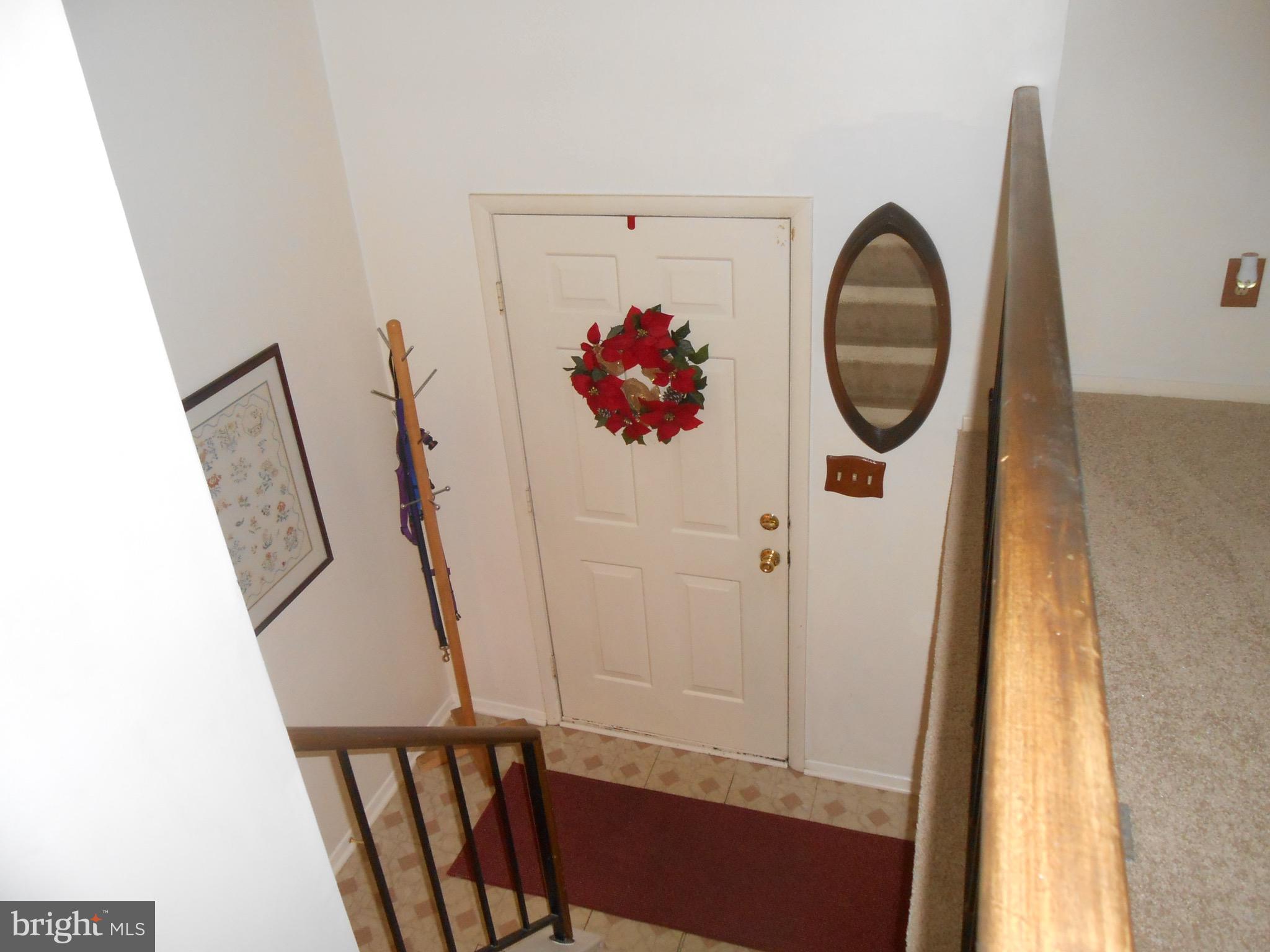 7121 Oliver Beach Road Baltimore, MD 21220 - Photo 22 of 25 ENTRANCE FOYER