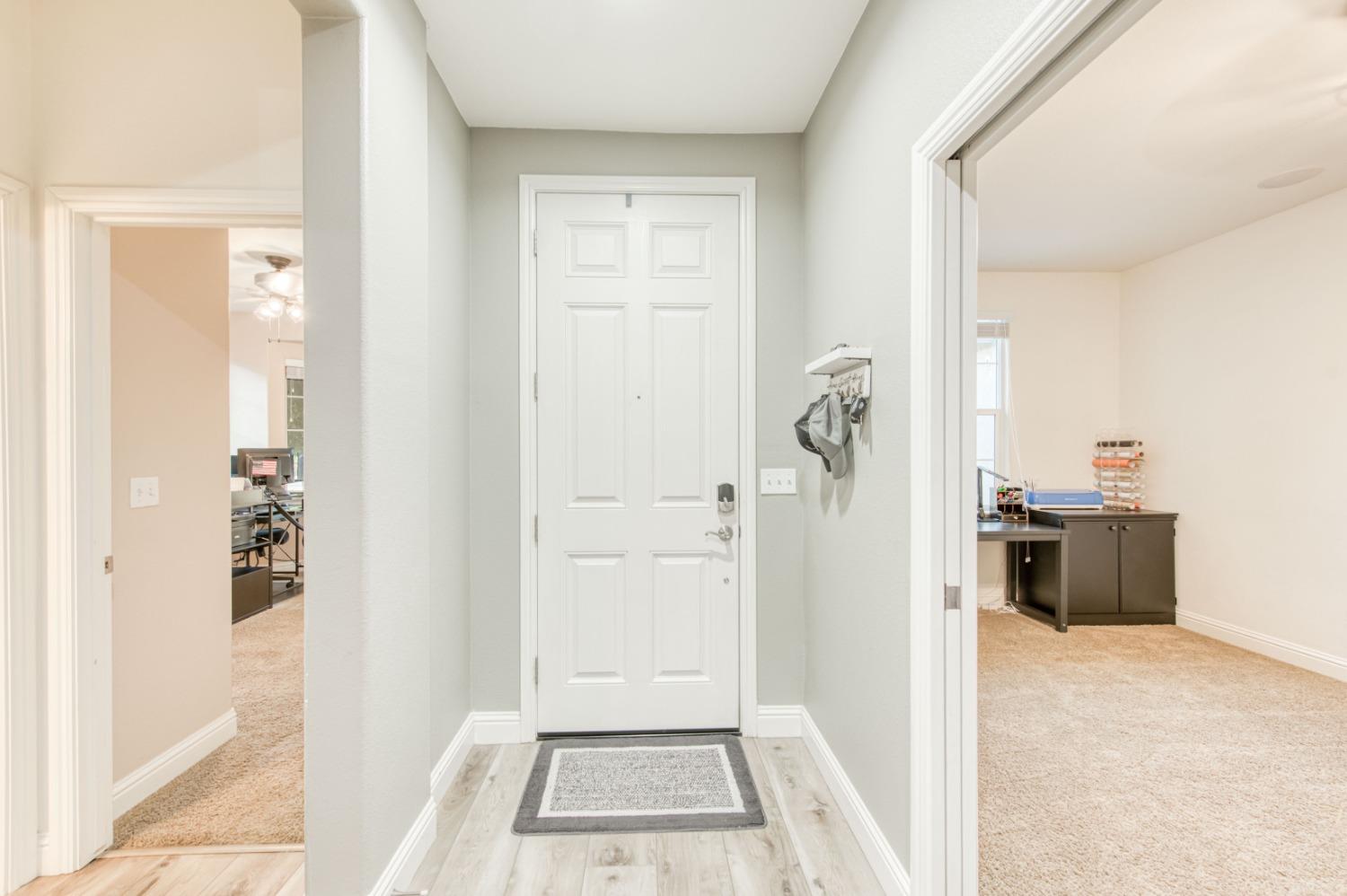 3334 Bellaire Avenue Clovis, CA 93619 - Photo 12 of 54