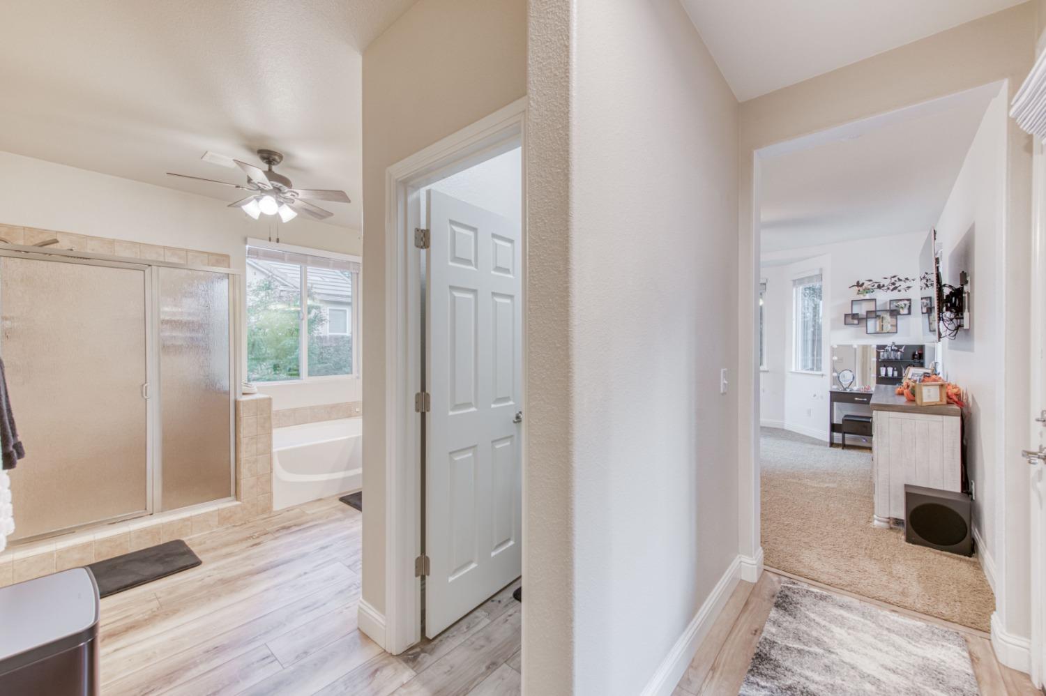 3334 Bellaire Avenue Clovis, CA 93619 - Photo 34 of 54 a view of a living room