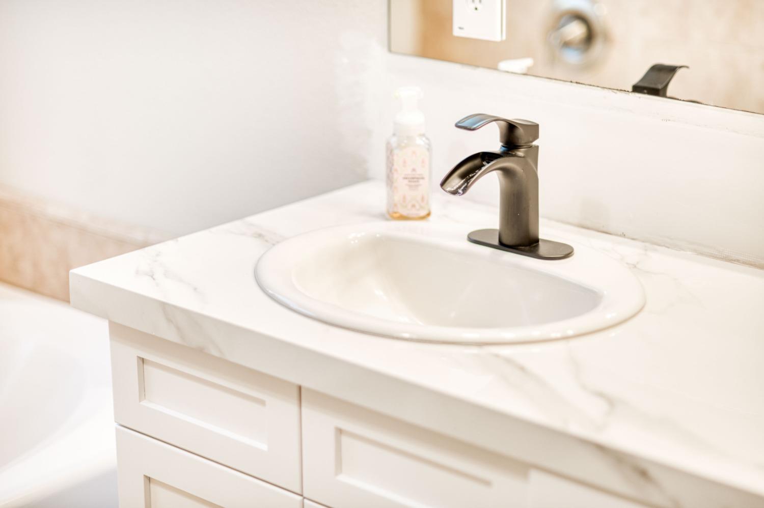 3334 Bellaire Avenue Clovis, CA 93619 - Photo 38 of 54