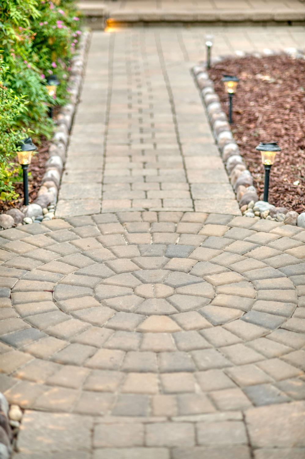 3334 Bellaire Avenue Clovis, CA 93619 - Photo 50 of 54 a view of a terrace view