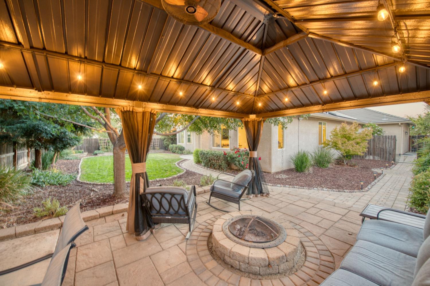 3334 Bellaire Avenue Clovis, CA 93619 - Photo 6 of 54 a view of outdoor space with seating area