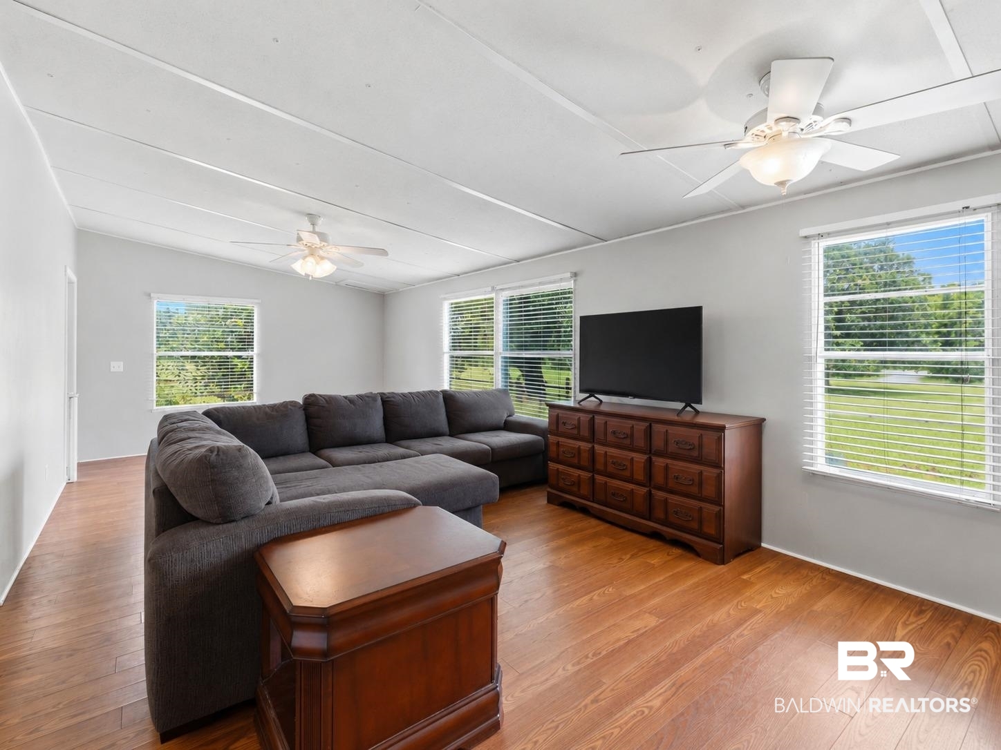 26788 Feely Road Elberta, AL 36530 - Photo 7 of 31 Living room
