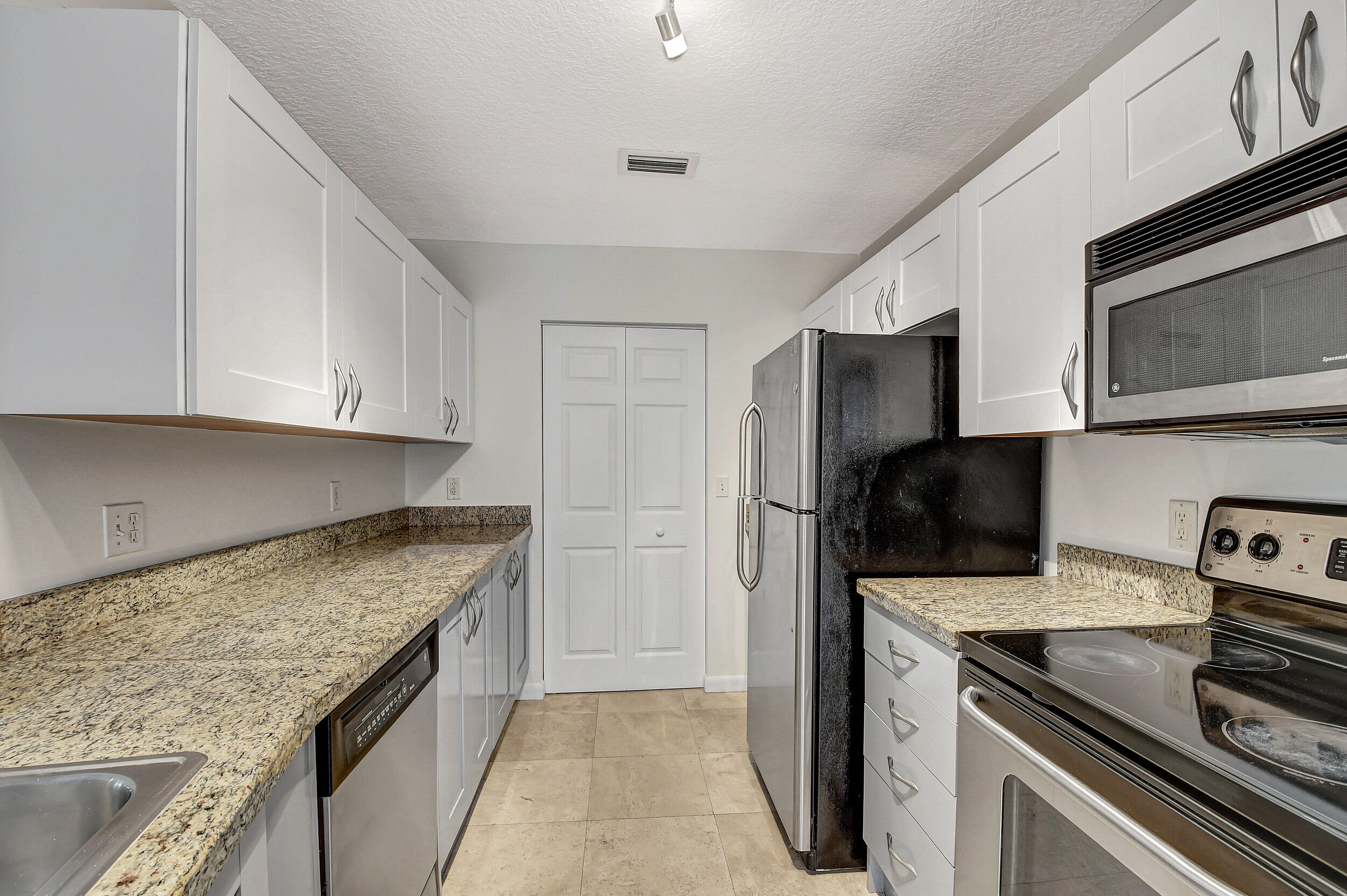 3153 Clint Moore Road, Unit 202 Boca Raton, FL 33496 - Photo 11 of 49 26_dsc_9974