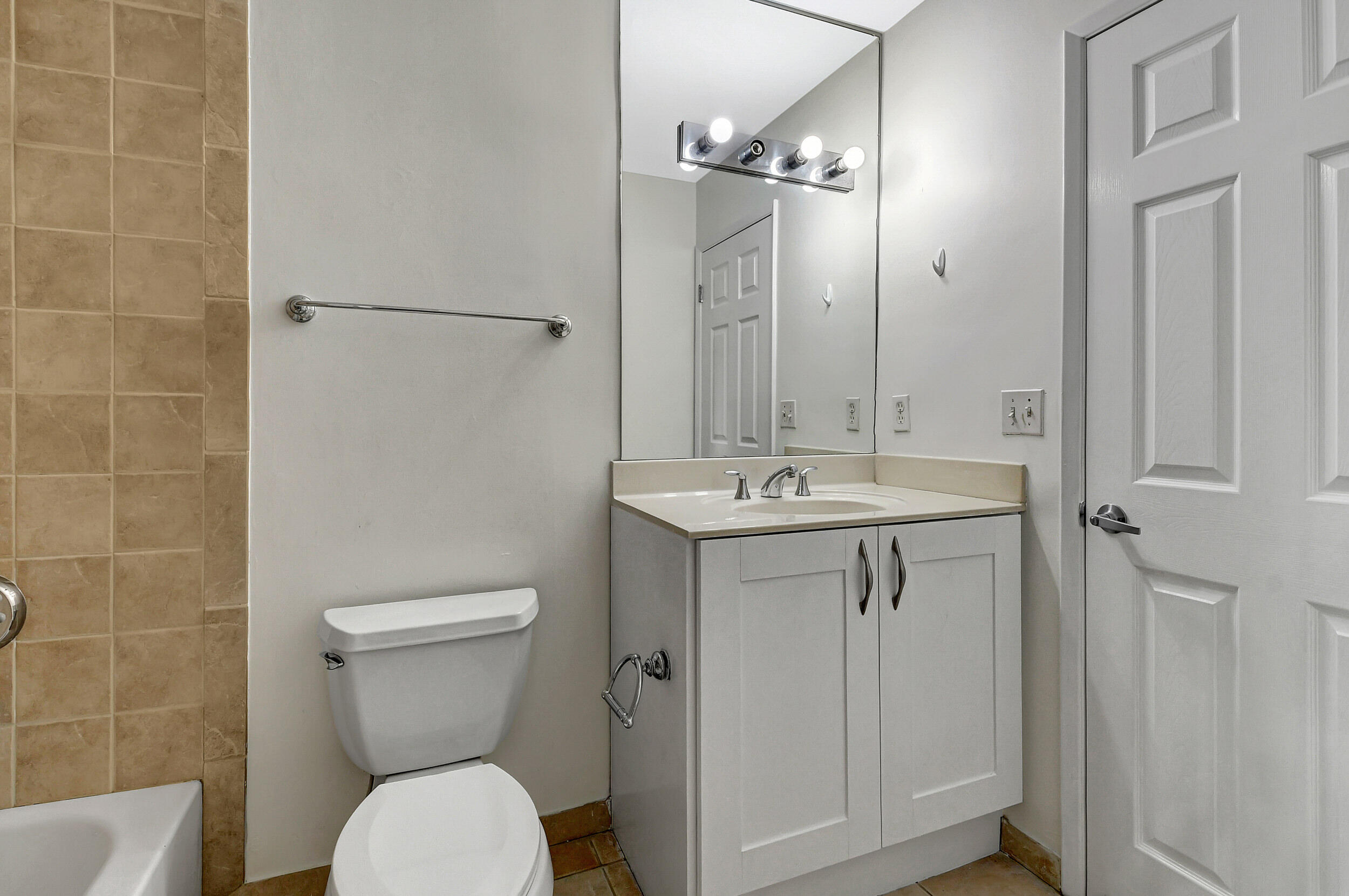 3153 Clint Moore Road, Unit 202 Boca Raton, FL 33496 - Photo 18 of 49 33_dsc_10001 (2)