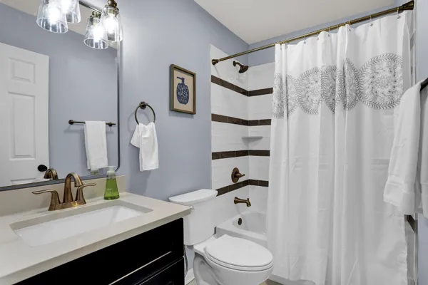 $458,000 | 245 West Edwin Circle, Memphis, TN 38104