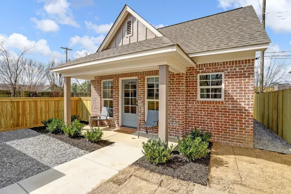 $458,000 | 245 West Edwin Circle, Memphis, TN 38104