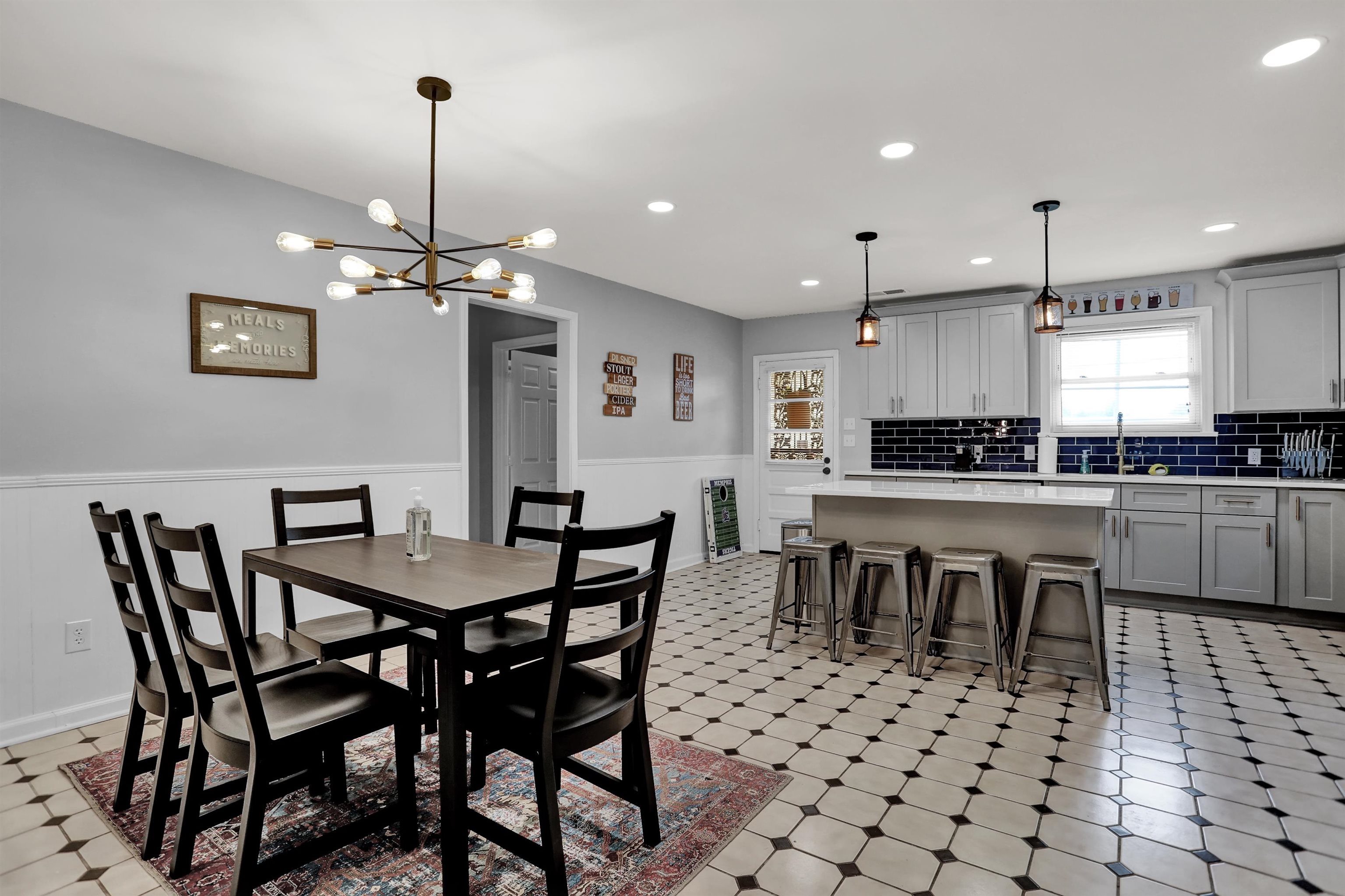 245 West Edwin Circle Memphis, TN 38104 - Photo 7 of 39 a view of a dining room and chandelier