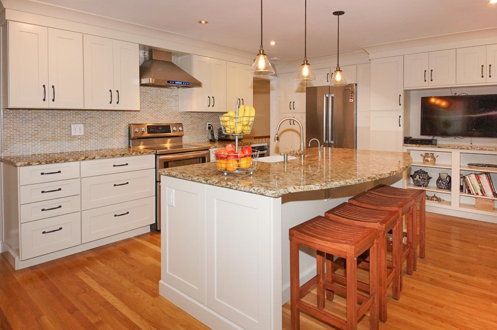 27 Griscom Road Sudbury, MA 01776 - Photo 2 of 27