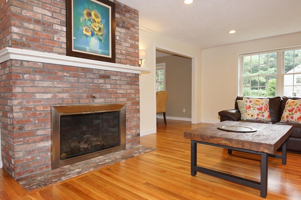 27 Griscom Road Sudbury, MA 01776 - Photo 5 of 27