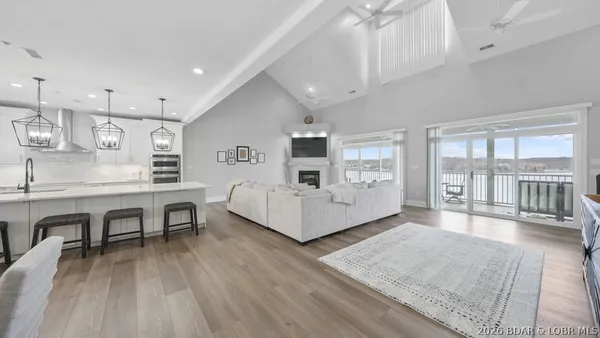 $1,050,000 | 5450 Christopher Drive, Unit 243, Osage Beach, MO 65065