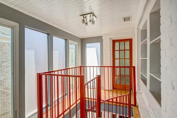 $4,990 | 1919 West McKinney Street, Houston, TX 77019