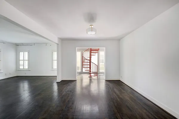 $4,990 | 1919 West McKinney Street, Houston, TX 77019