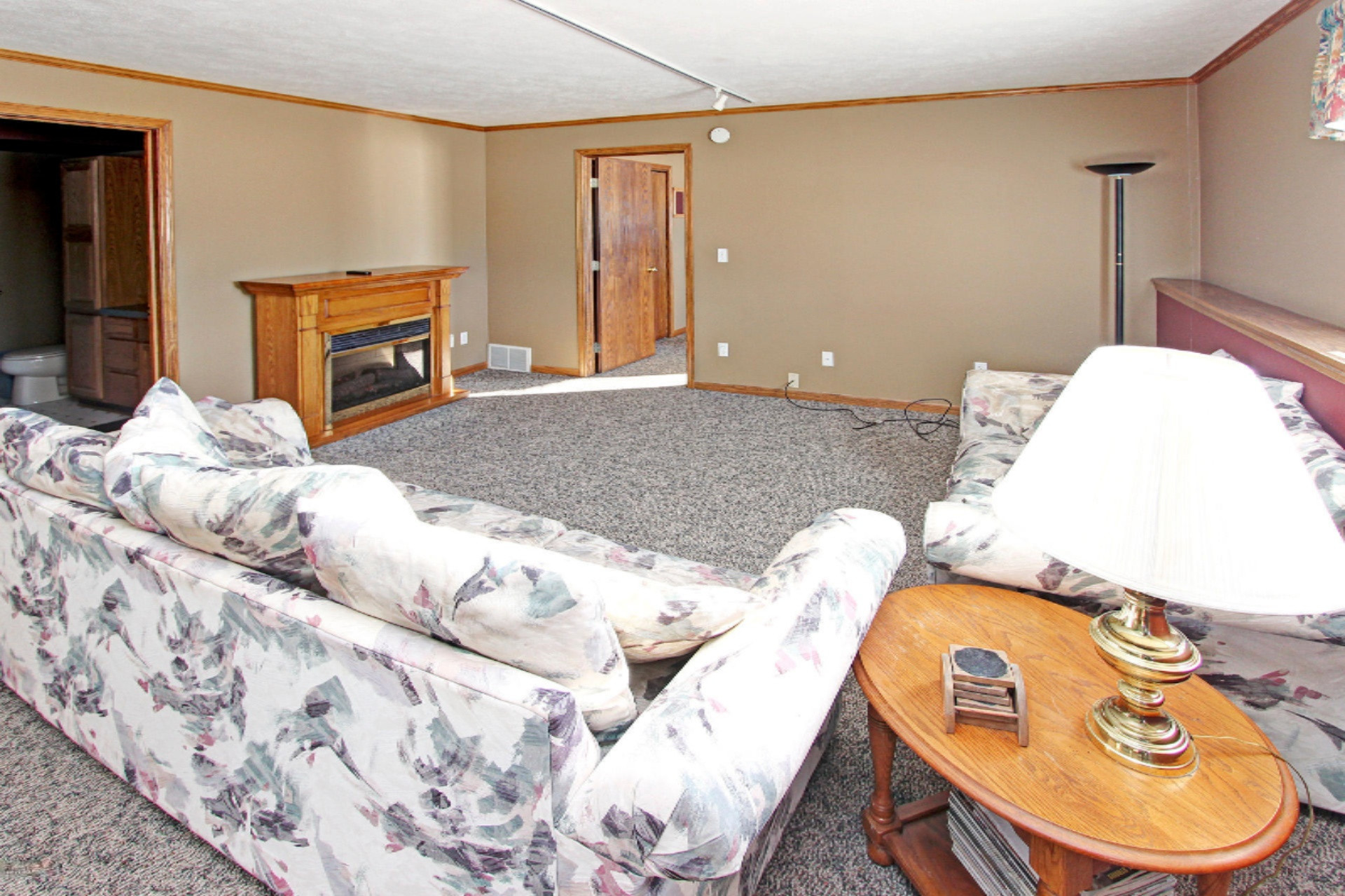 11152 Riley Street Zeeland, MI 49464 - Photo 21 of 30 living area