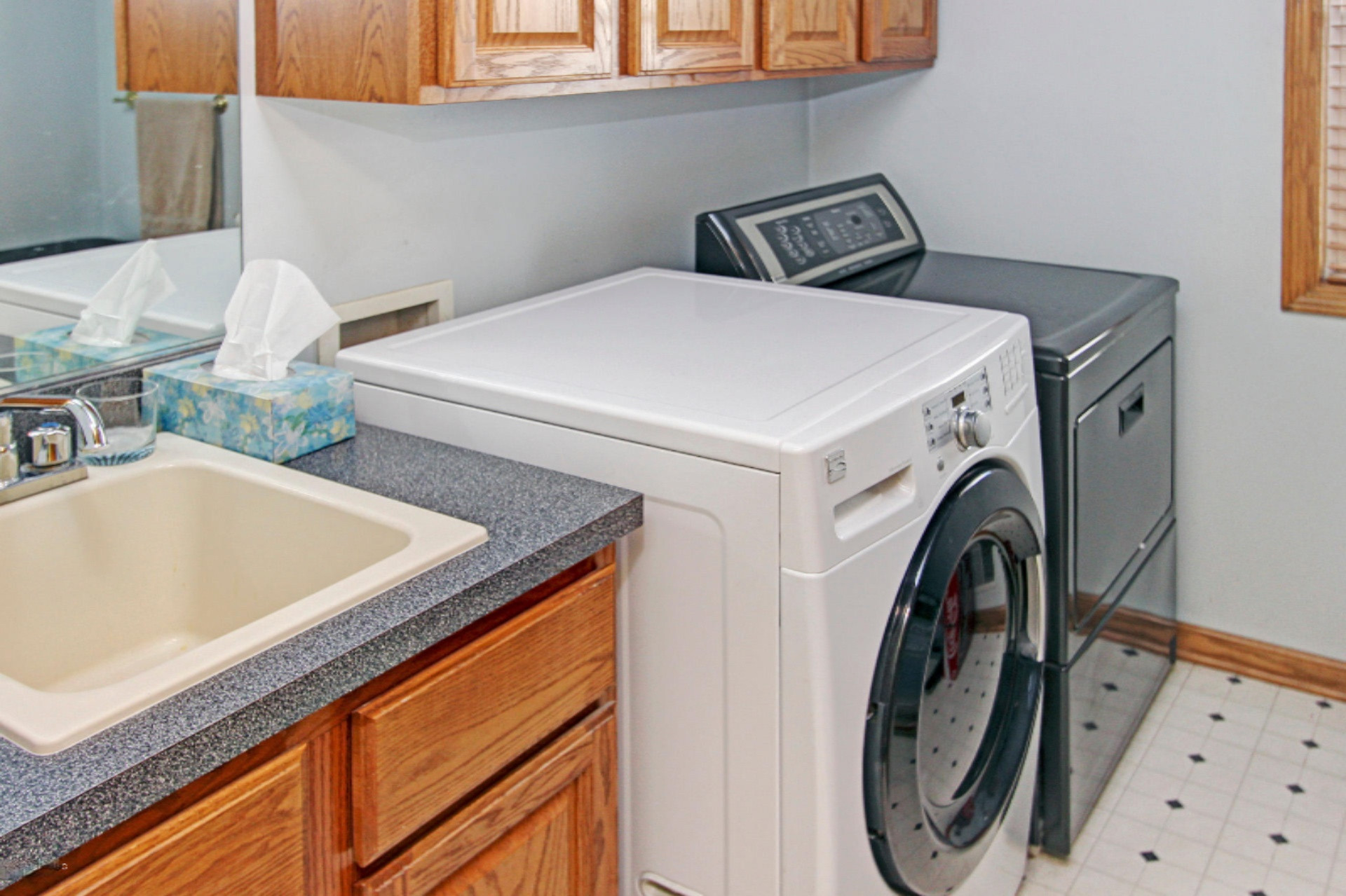 11152 Riley Street Zeeland, MI 49464 - Photo 25 of 30 laundry Riley