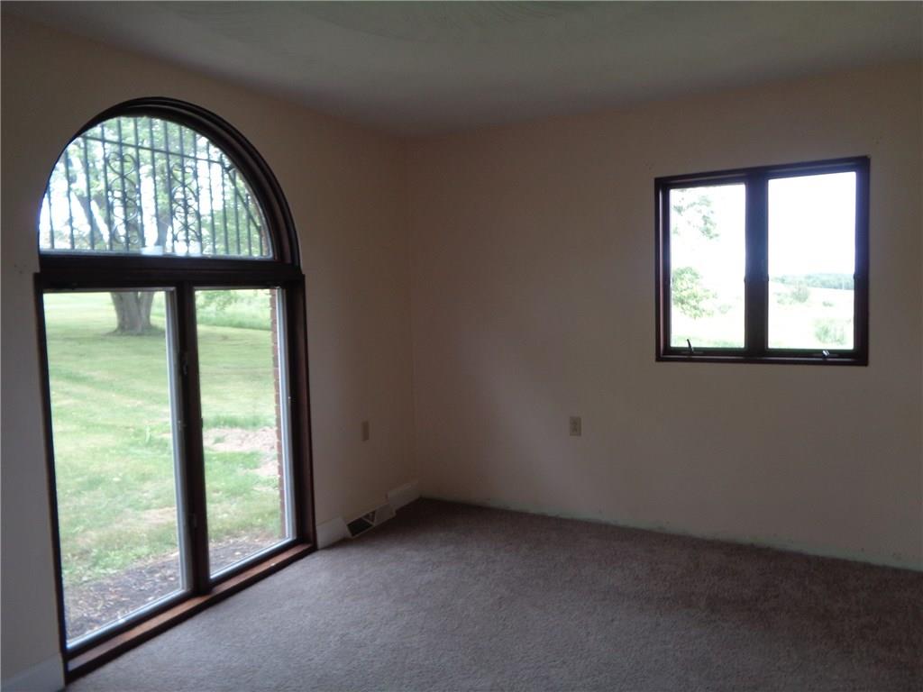 89 Black Walnut Road Commodore, PA 15729 - Photo 8 of 16