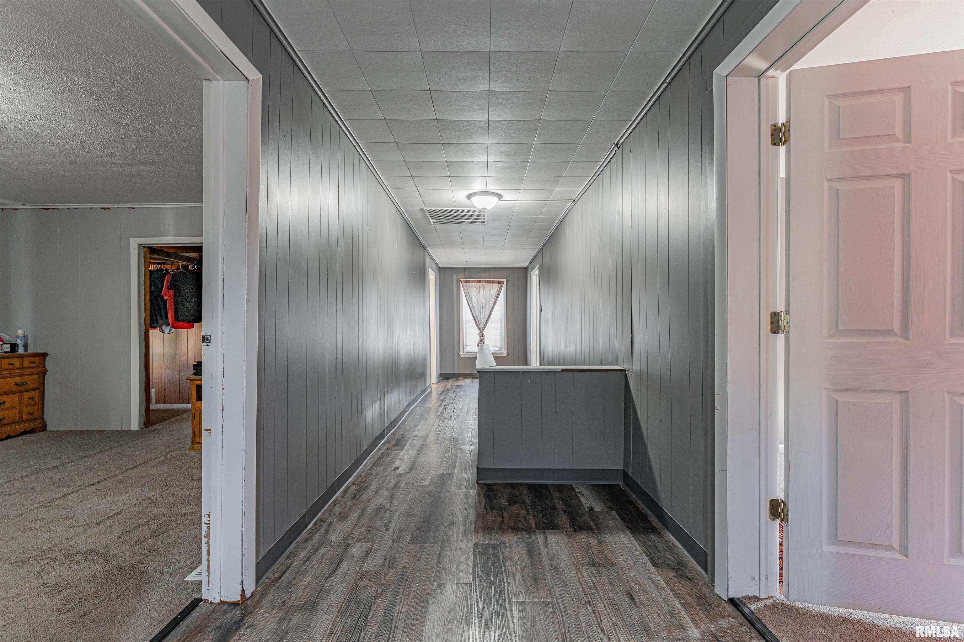 207 North Lafayette Street Mount Pulaski, IL 62548 - Photo 15 of 25