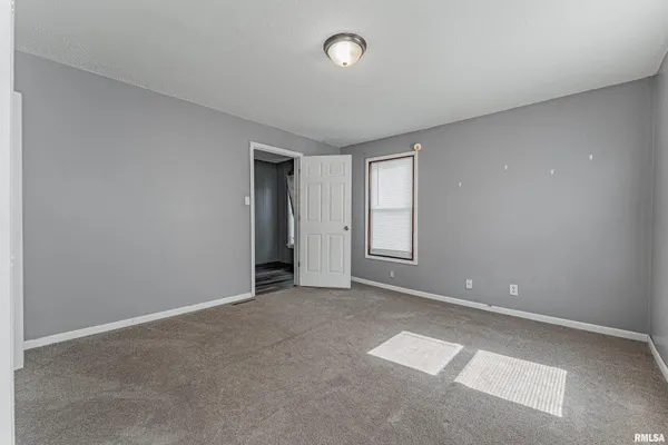 $107,000 | 207 North Lafayette Street, Mount Pulaski, IL 62548