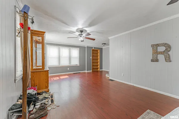 $107,000 | 207 North Lafayette Street, Mount Pulaski, IL 62548