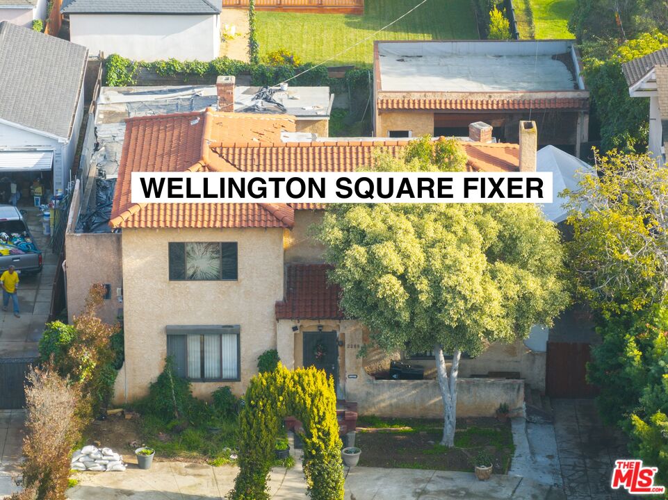 a view of sign board