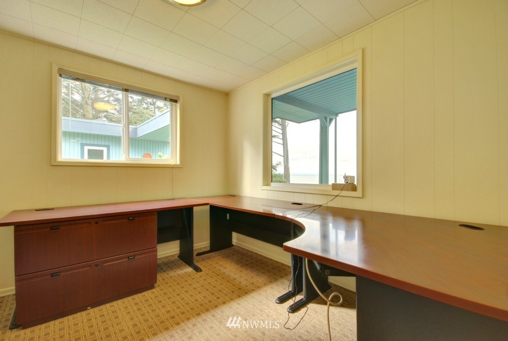 1807 West Beach Road Oak Harbor, WA 98277 - Photo 13 of 25 Gallery Image 13