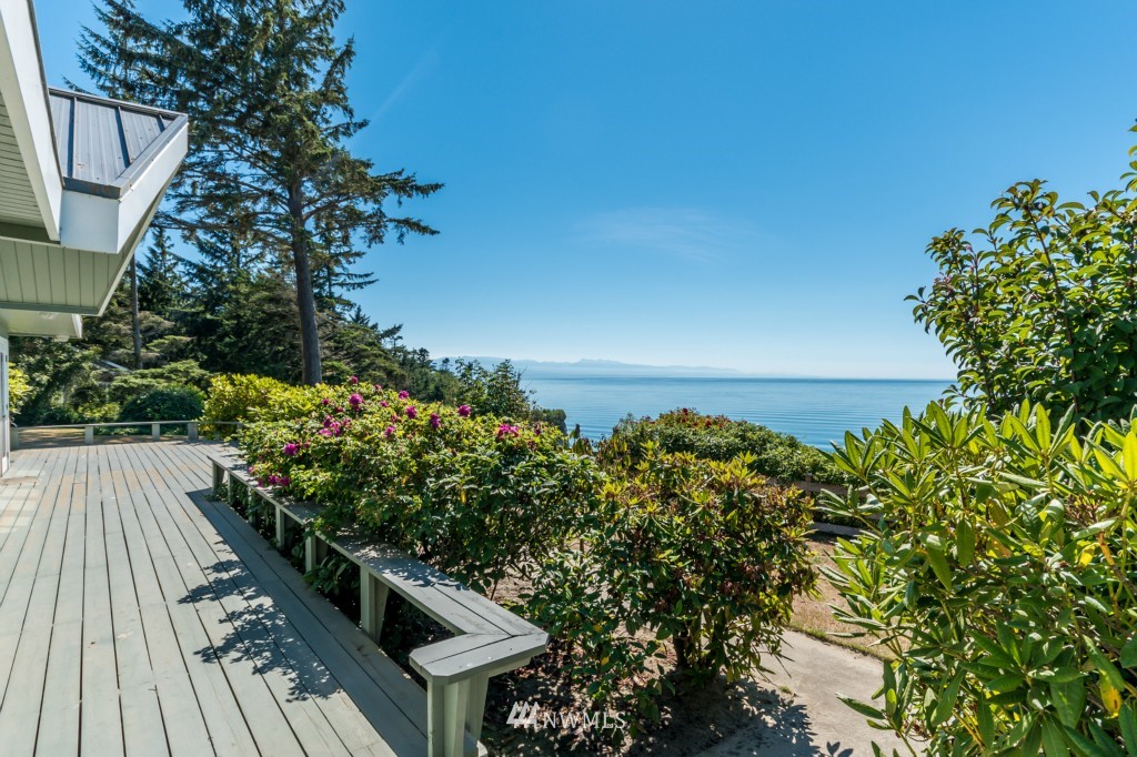 1807 West Beach Road Oak Harbor, WA 98277 - Photo 22 of 25 Gallery Image 22