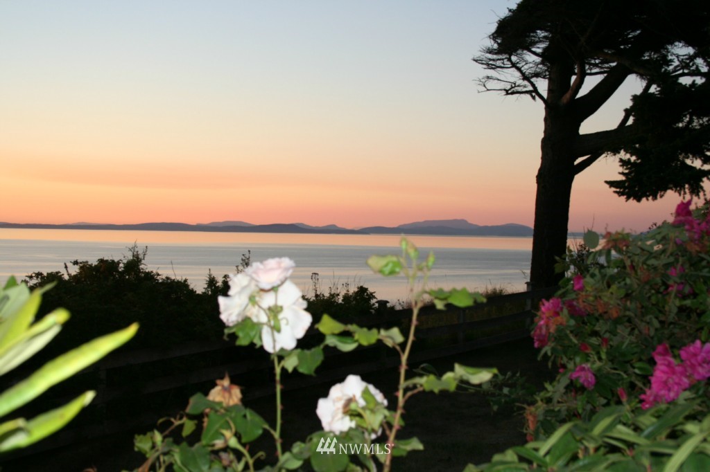 1807 West Beach Road Oak Harbor, WA 98277 - Photo 23 of 25 Gallery Image 23