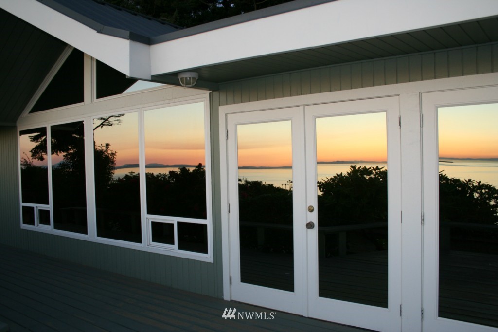 1807 West Beach Road Oak Harbor, WA 98277 - Photo 24 of 25 Gallery Image 24