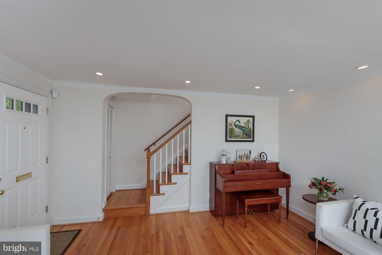 157 Dumbarton Road Baltimore, MD 21212 - Photo 12 of 40