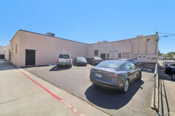 $6,100,000 | 8870-78 La Mesa Boulevard, La Mesa, CA 91942
