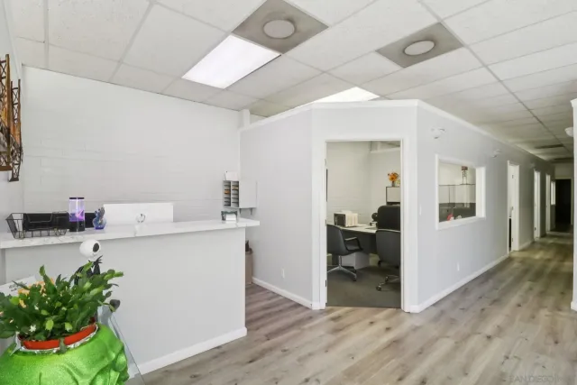 $6,100,000 | 8870-78 La Mesa Boulevard, La Mesa, CA 91942