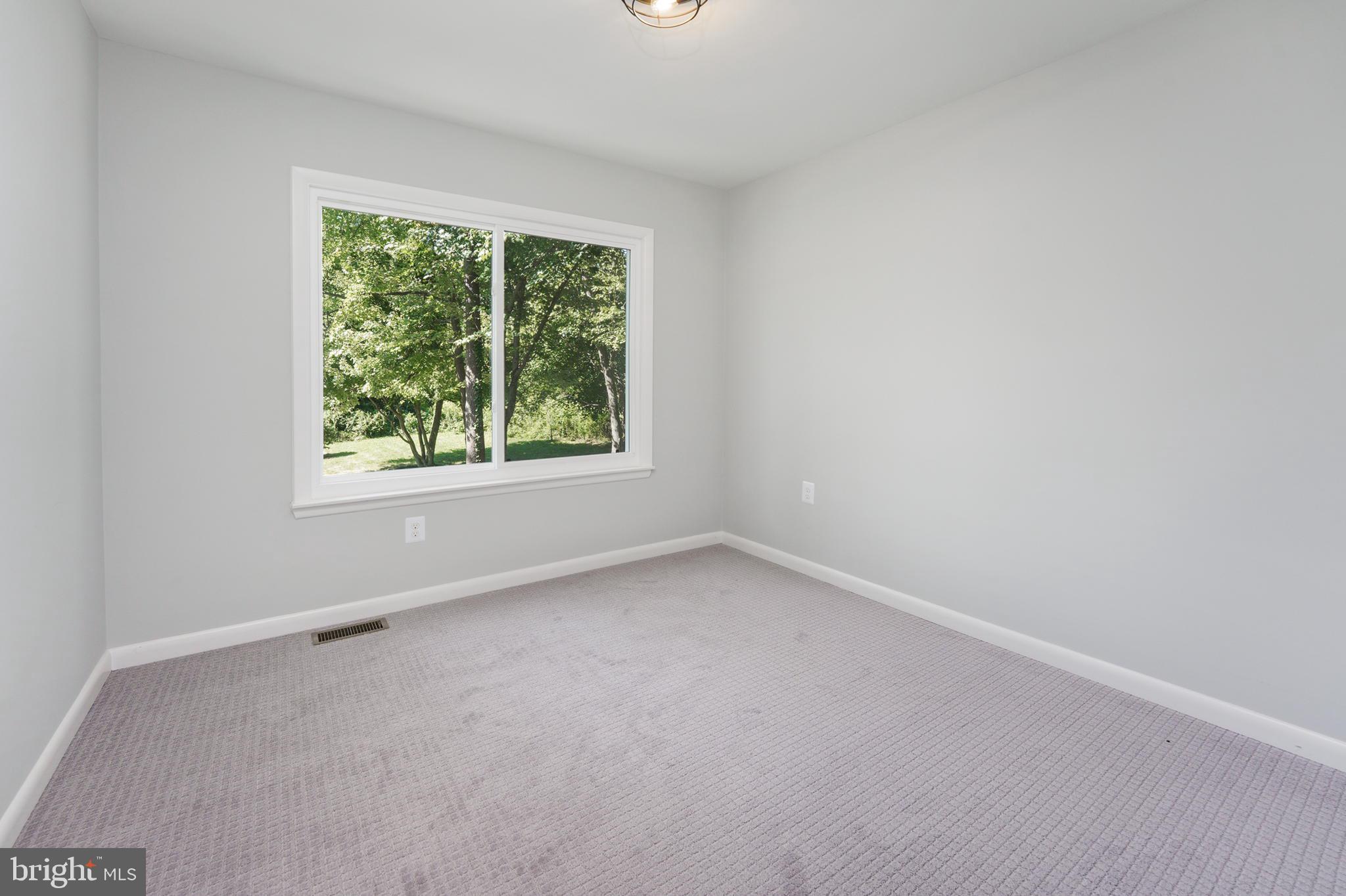 5901 Lovejoy Court Springfield, VA 22152 - Photo 20 of 35 Gallery Image 20