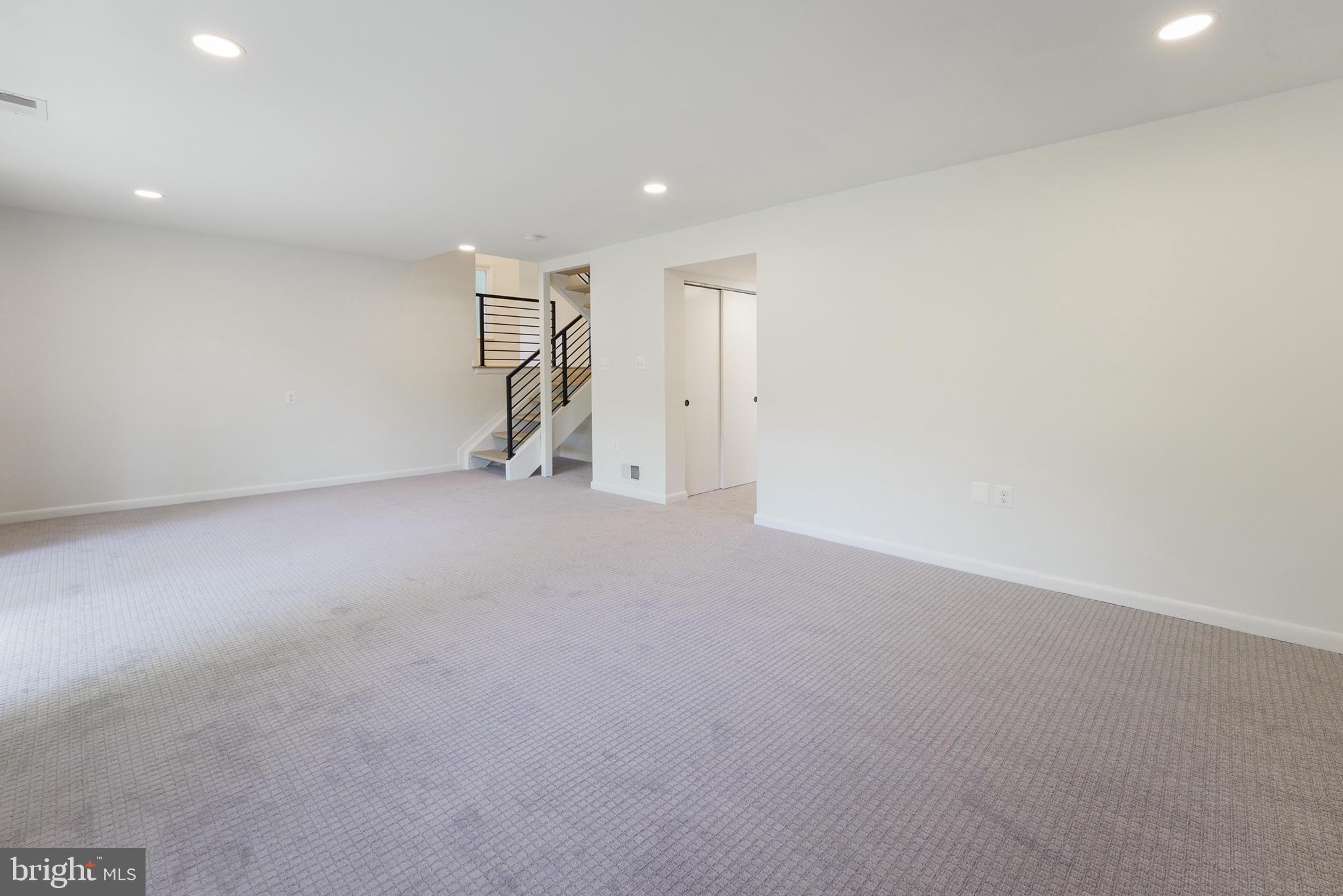 5901 Lovejoy Court Springfield, VA 22152 - Photo 25 of 35 Gallery Image 25