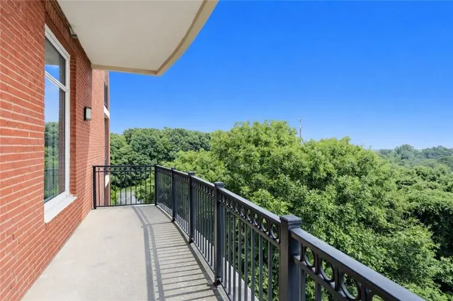 $2,500 | 3820 Roswell Road Northeast, Unit 610, Atlanta, GA 30342