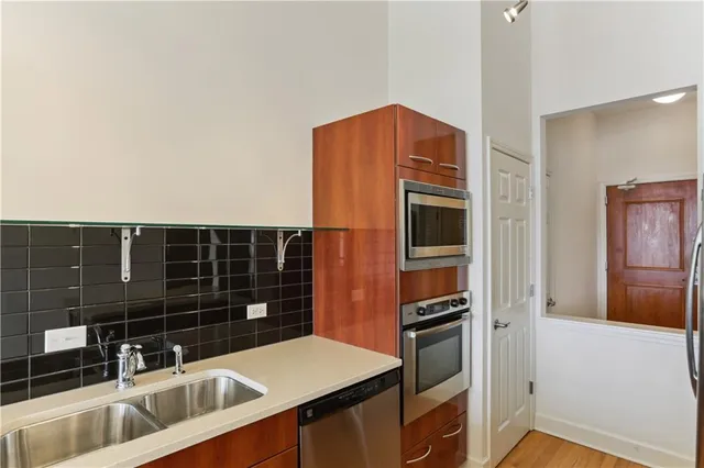 $2,500 | 3820 Roswell Road Northeast, Unit 610, Atlanta, GA 30342