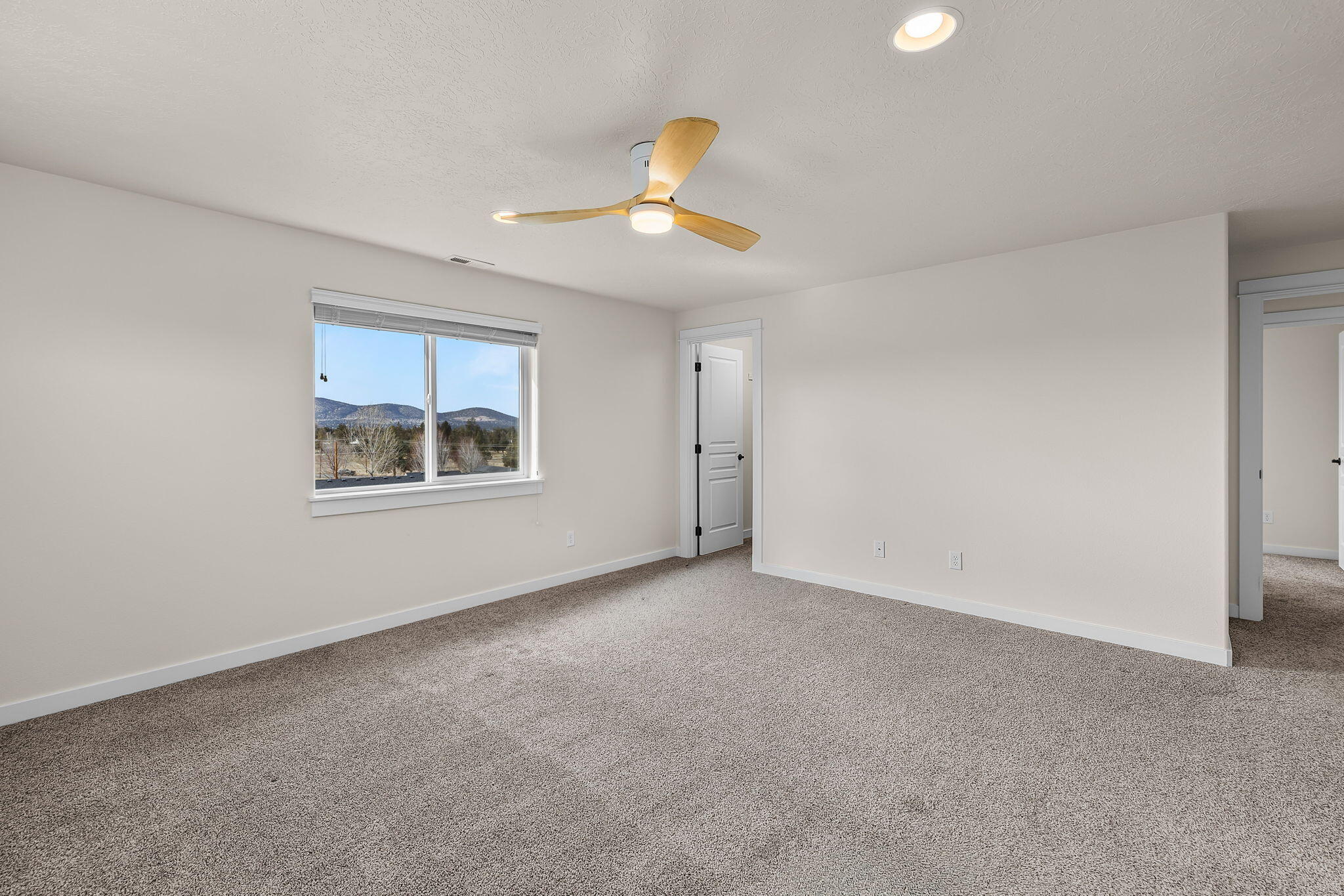 2457 Southwest 45th Street Redmond, OR 97756 - Photo 32 of 78 2026_02_26_2457_sw_45th_st_rdm-26