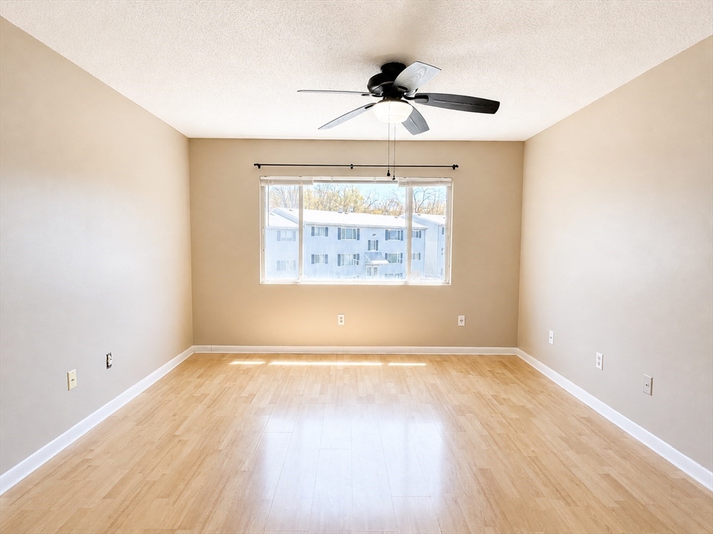 5455 North Main Street, Unit 4E Fall River, MA 02720 - Photo 11 of 20