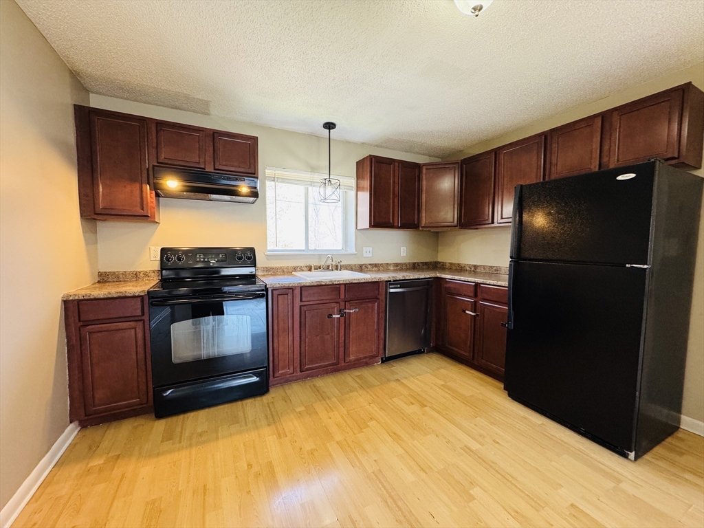 5455 North Main Street, Unit 4E Fall River, MA 02720 - Photo 6 of 20