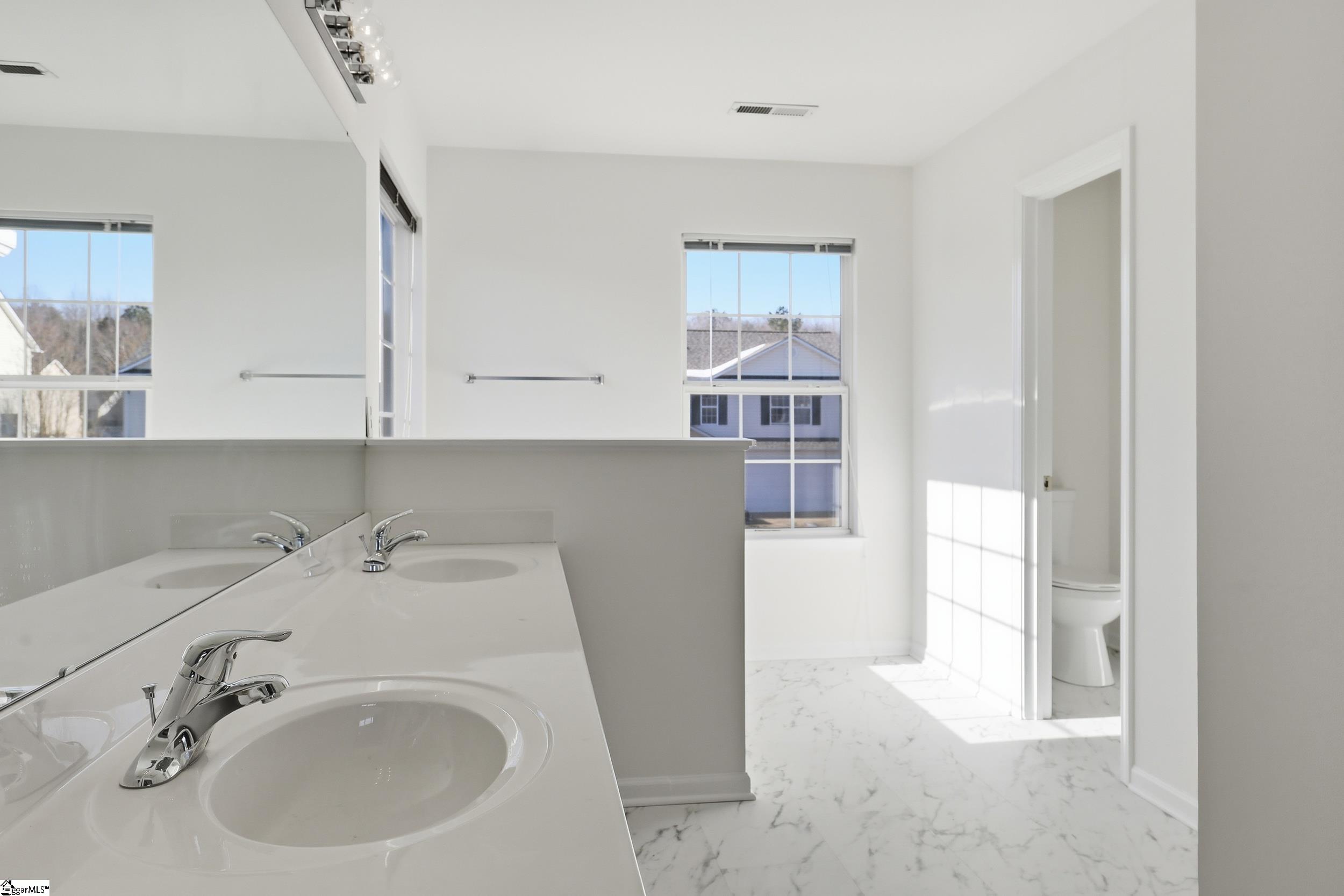 213 Worcester Lane Easley, SC 29642 - Photo 16 of 39