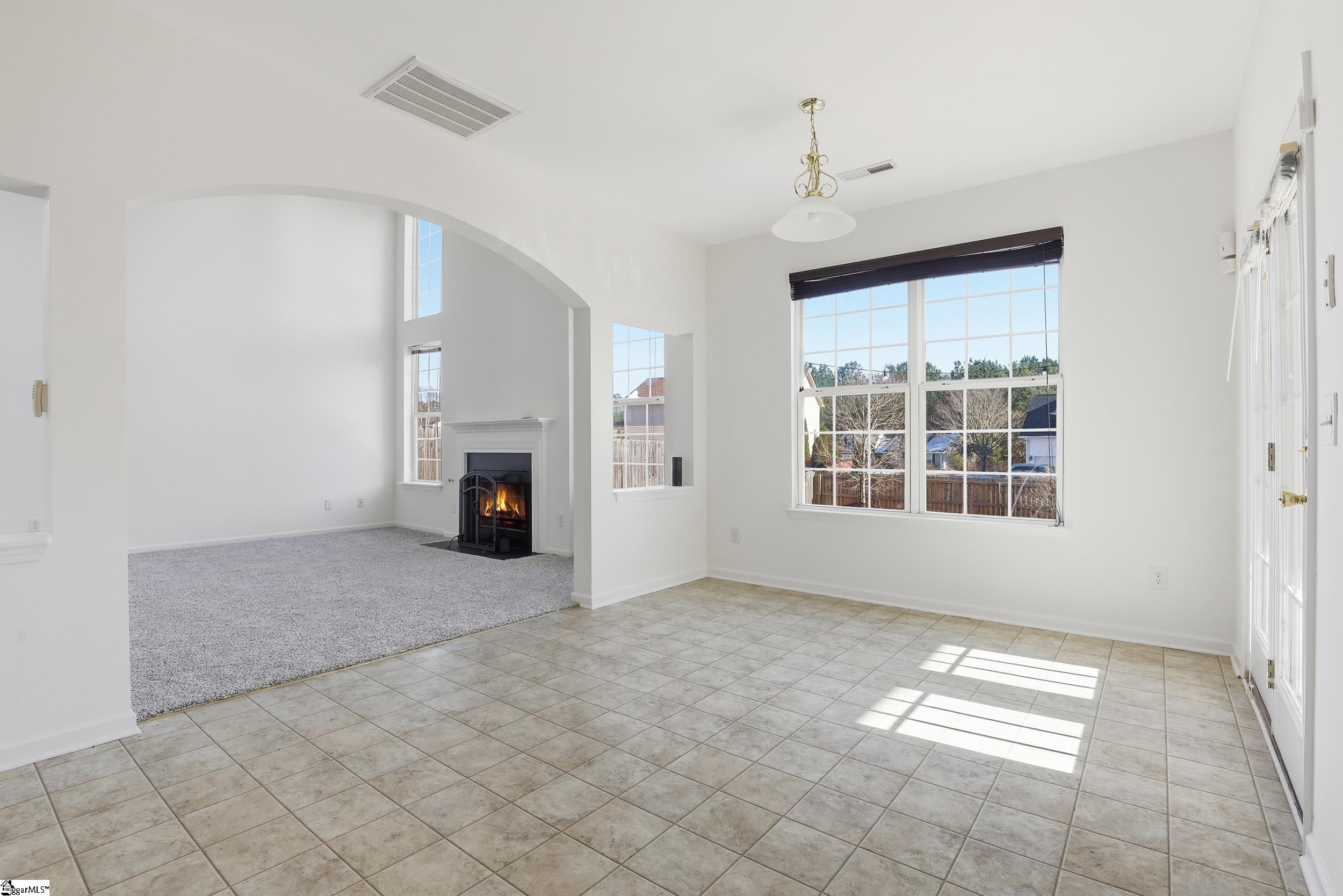 213 Worcester Lane Easley, SC 29642 - Photo 10 of 39